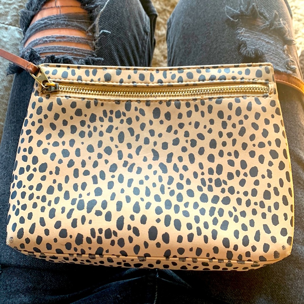 Crossbody bag